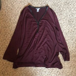 Maroon shirt//Leather outlined neckline